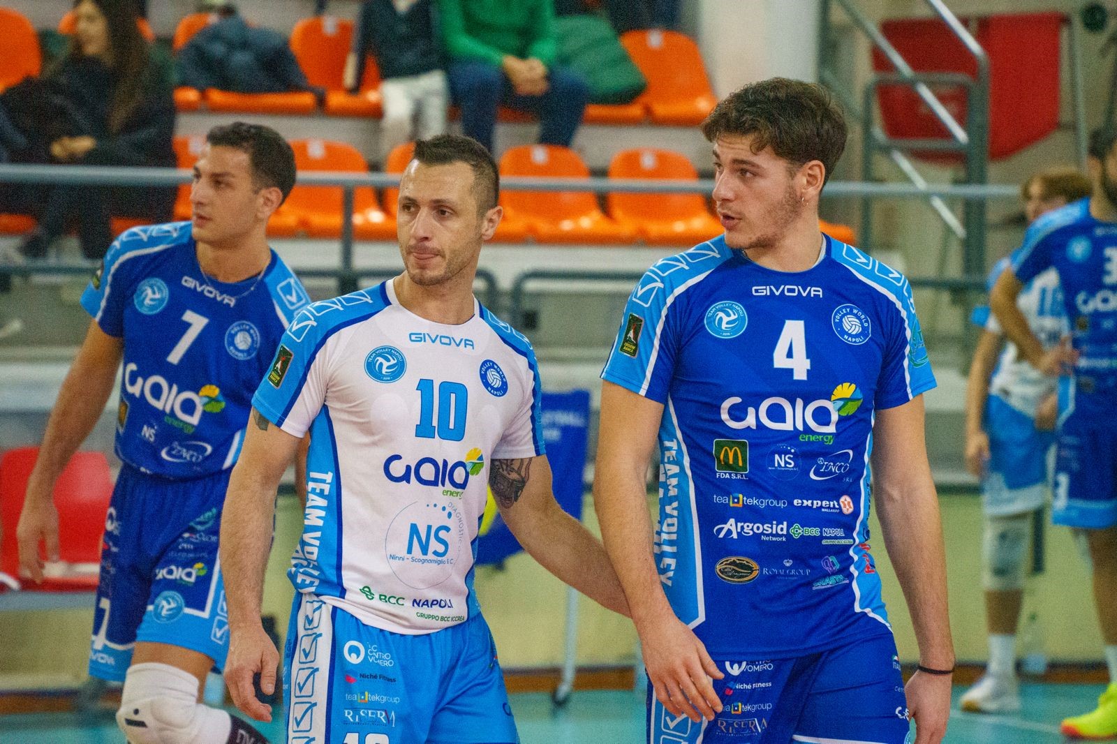 https://www.teamvolleynapoli.it/wp-content/uploads/2024/12/foto-1.jpg